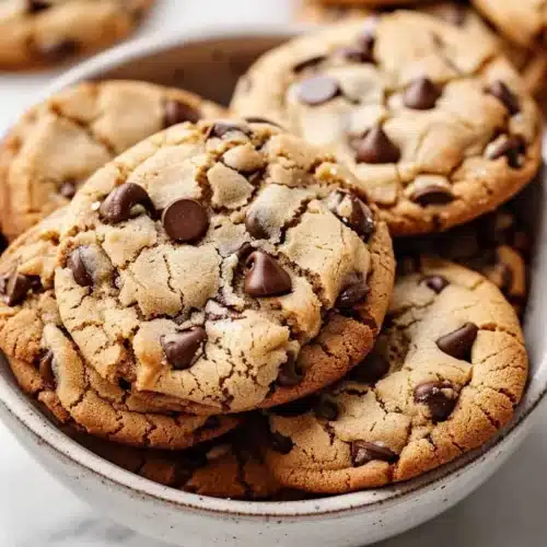 Best Giant Chocolate Chip Cookies: The Ultimate Delicious Treat!