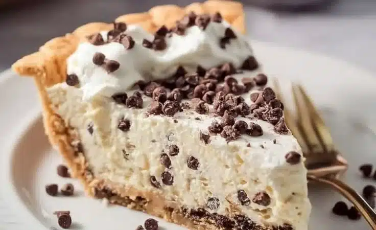Cannoli Cheesecake Pie
